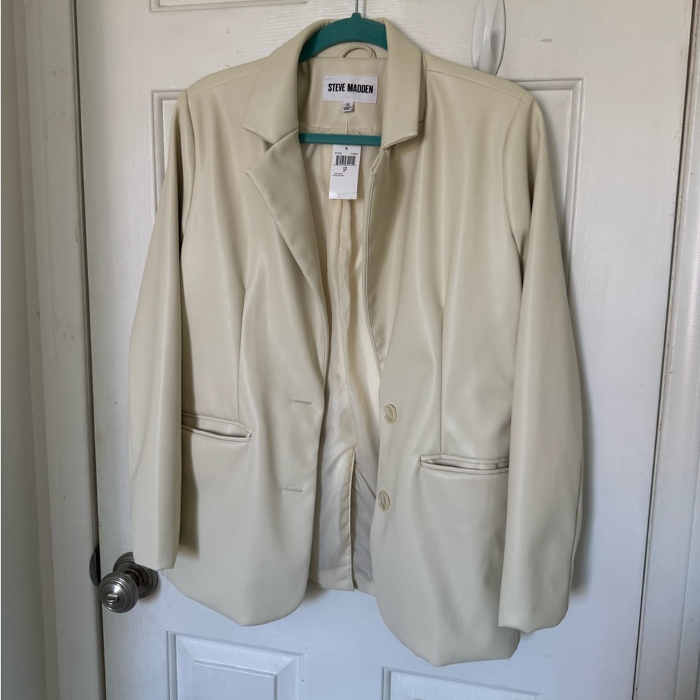 NWT Steve Madden Ivory Faux Leather Oversized Blazer